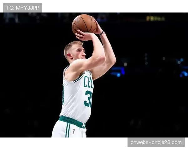 前瞻:东西部头名掘金vs凯尔特人交锋,考验双方侧翼的协防护筐能力