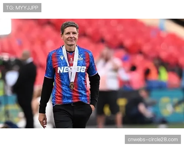 专访水晶宫主帅格拉斯纳：阐述高位压迫体系中边后卫前插时机的选择逻辑